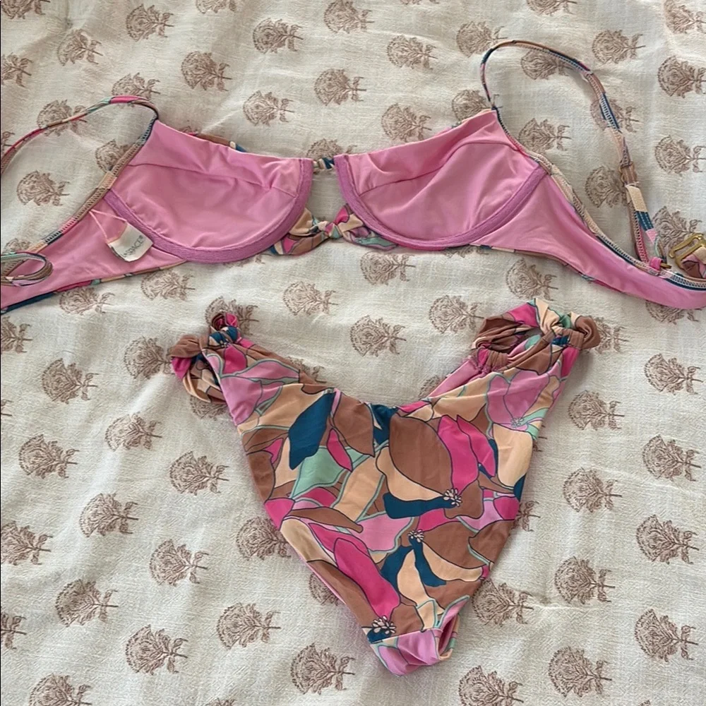 L*space Colorful Abstract Bikini Set - Picture 2 of 6